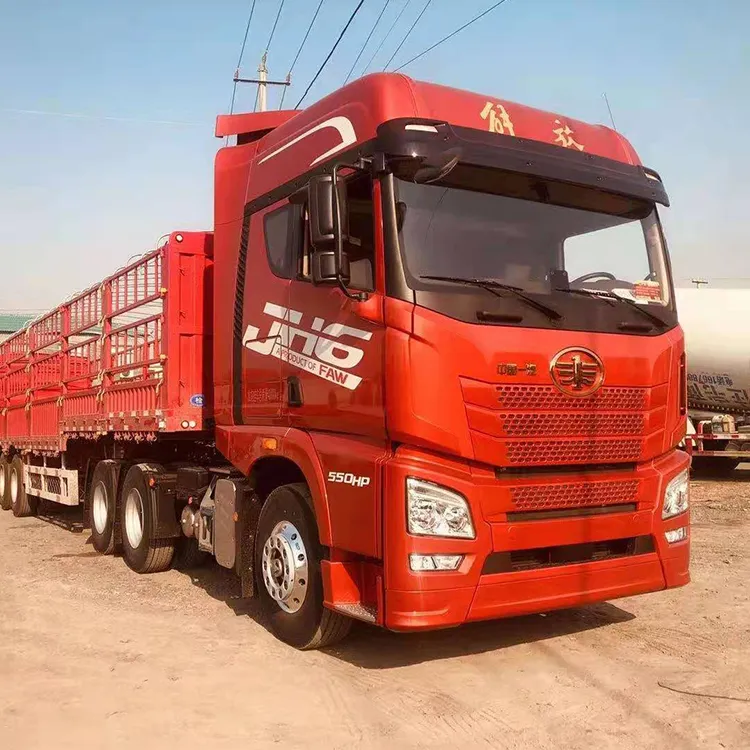 ایف اے ڈبلیو ٹریکٹر